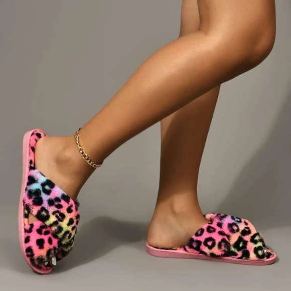 NWT! Ombré Rainbow Leopard Fuzzy Slippers! 🐾🌈 - Picture 3 of 5